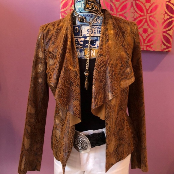 Light weight suede python print jacket-zara! - Picture 1 of 6